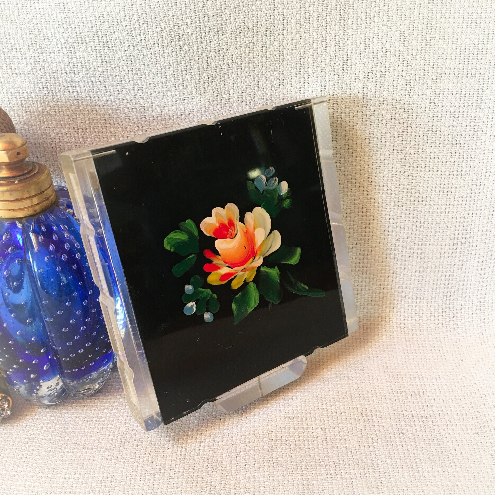 Vintage 1940's Lucite Compact: Ton-Ton, Hand Painted Floral Compact