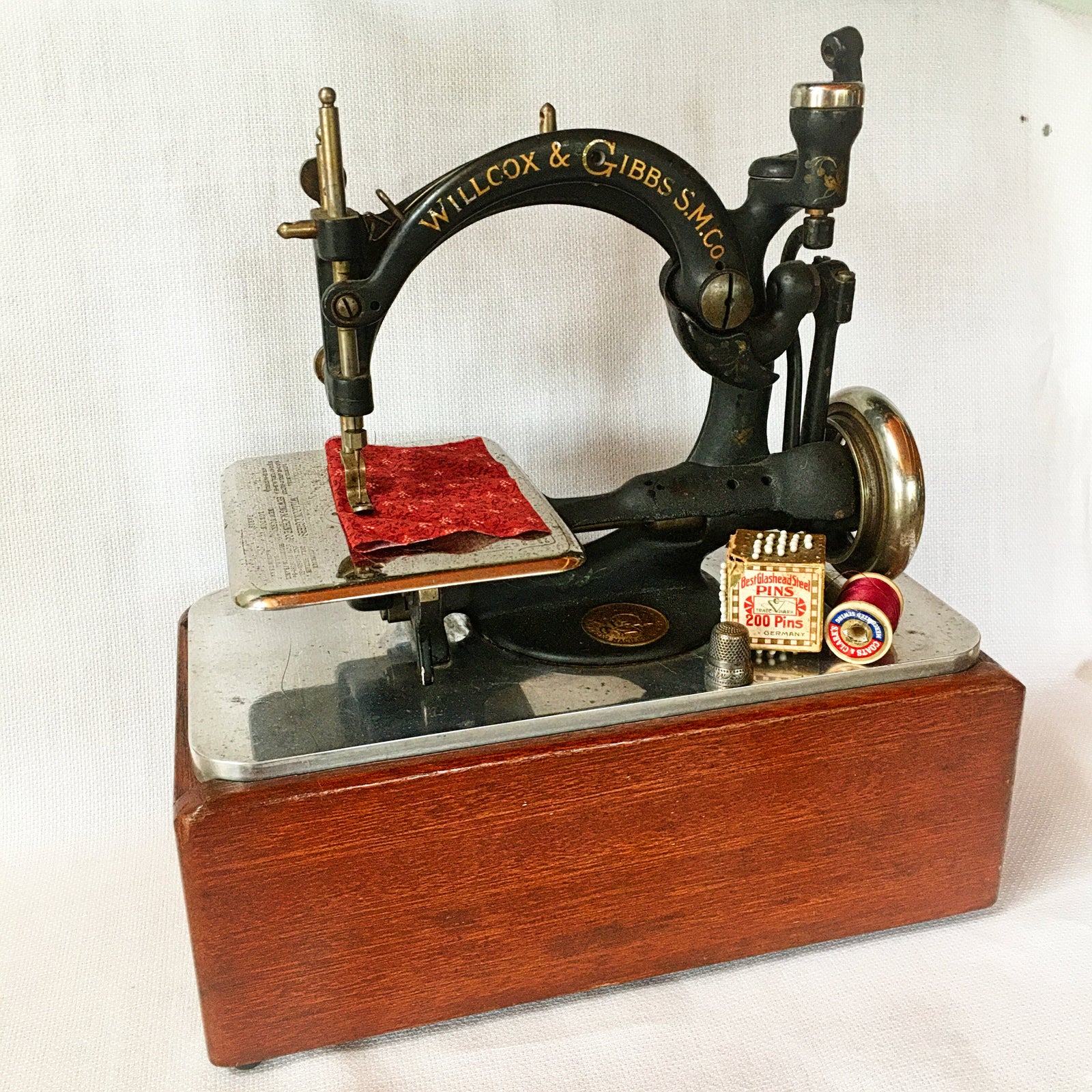 1920's Willcox & Gibbs Electric Sewing Machine, Chain Stitch Model with Foot Pedal