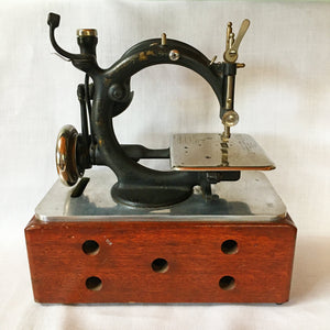 1920's Willcox & Gibbs Electric Sewing Machine, Chain Stitch Model with Foot Pedal