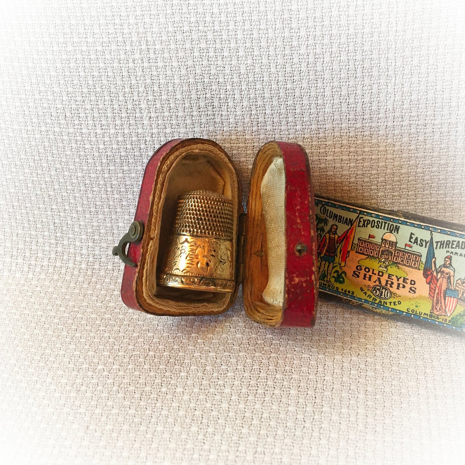 Simons Bros. Gold Thimble, Dated 1915, Size 8 with Leather Silk Lined Case