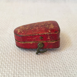 Simons Bros. Gold Thimble, Dated 1915, Size 8 with Leather Silk Lined Case