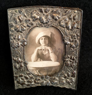 1915 Silver Plate Framed Photo, Cigar Card
