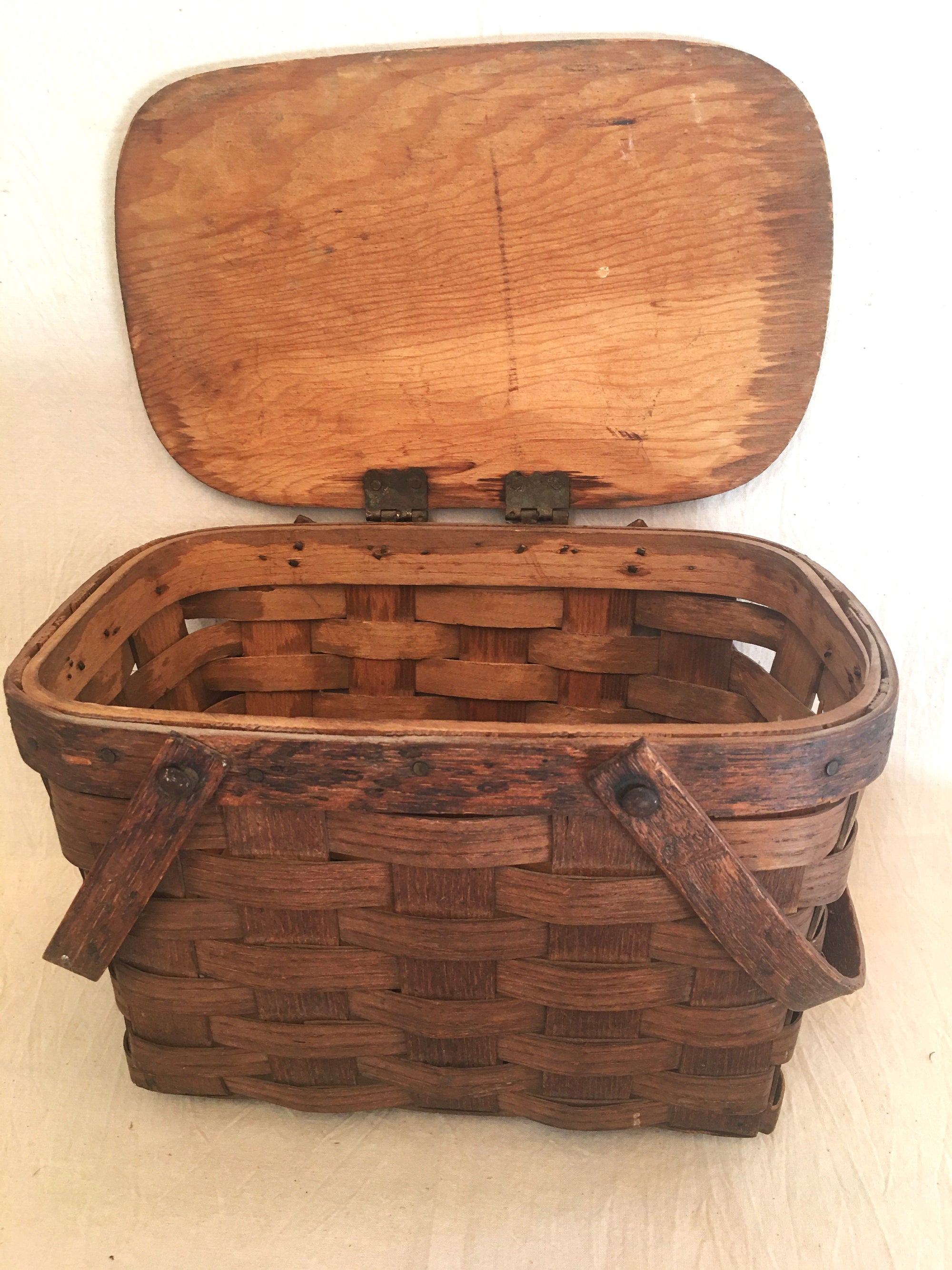 Early 1900’s Child’s Picnic Basket/Lunch Basket (Small)