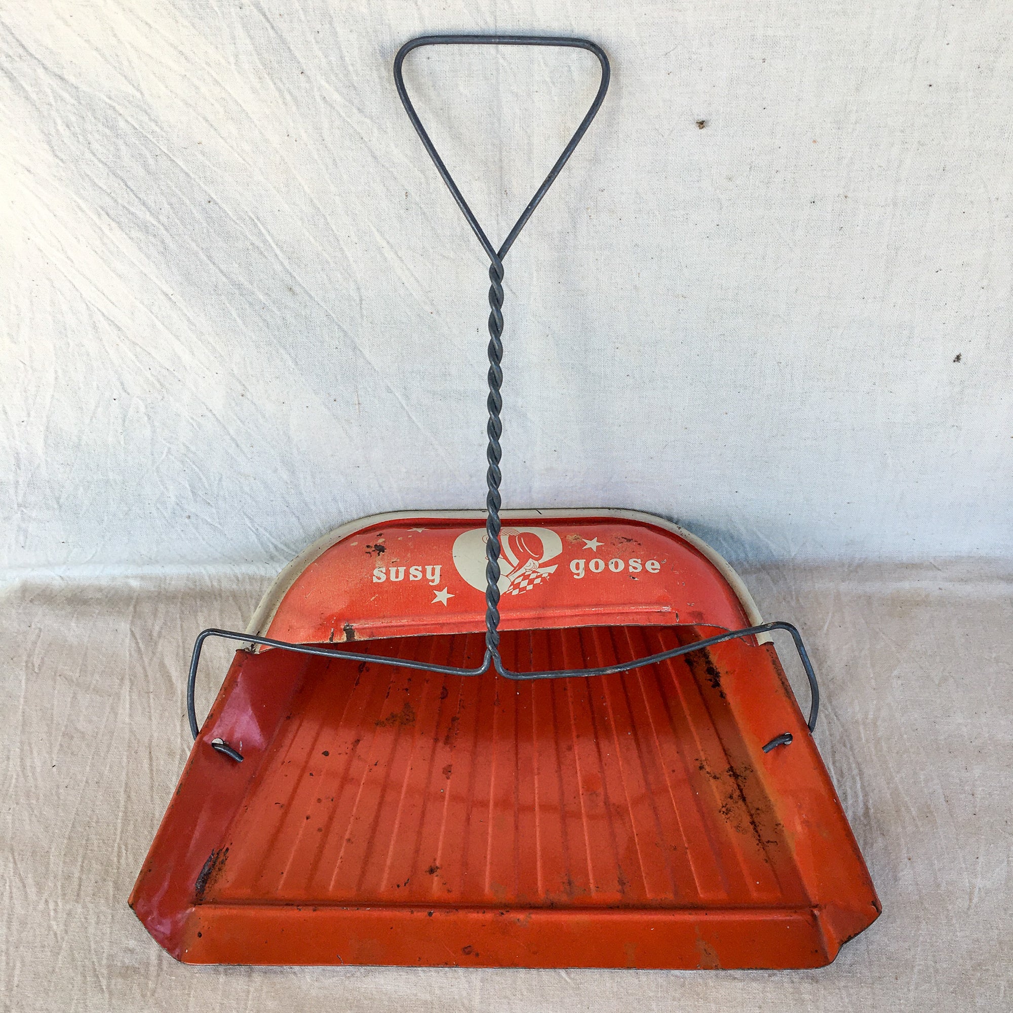 Autumn Hues!  Vintage Riley's Rum & Butter Toffee Tin and Susy Goose Dustpan