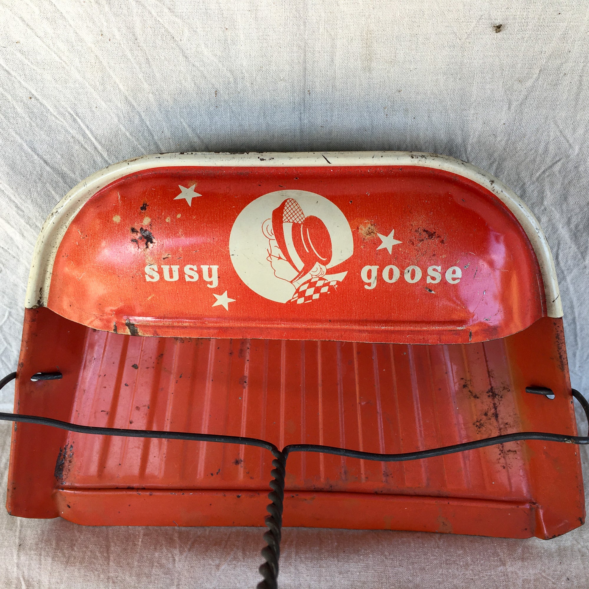 Autumn Hues!  Vintage Riley's Rum & Butter Toffee Tin and Susy Goose Dustpan