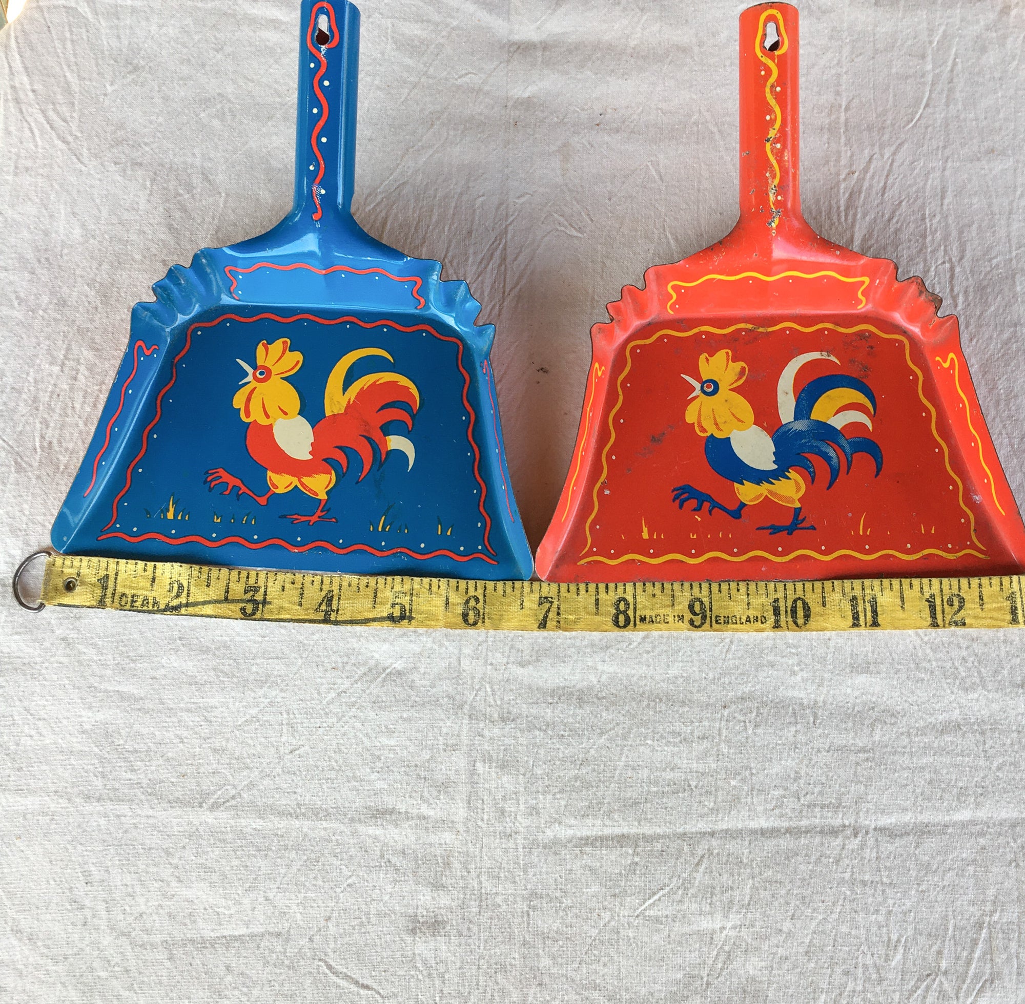 Vintage Rooster Dustpans, Matching Pair!