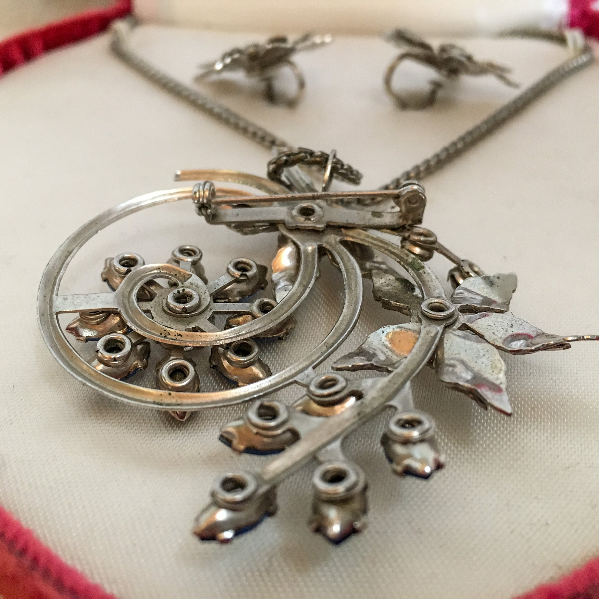 Mid Century Jewelry Set in Original Velvet Heart Shaped Box