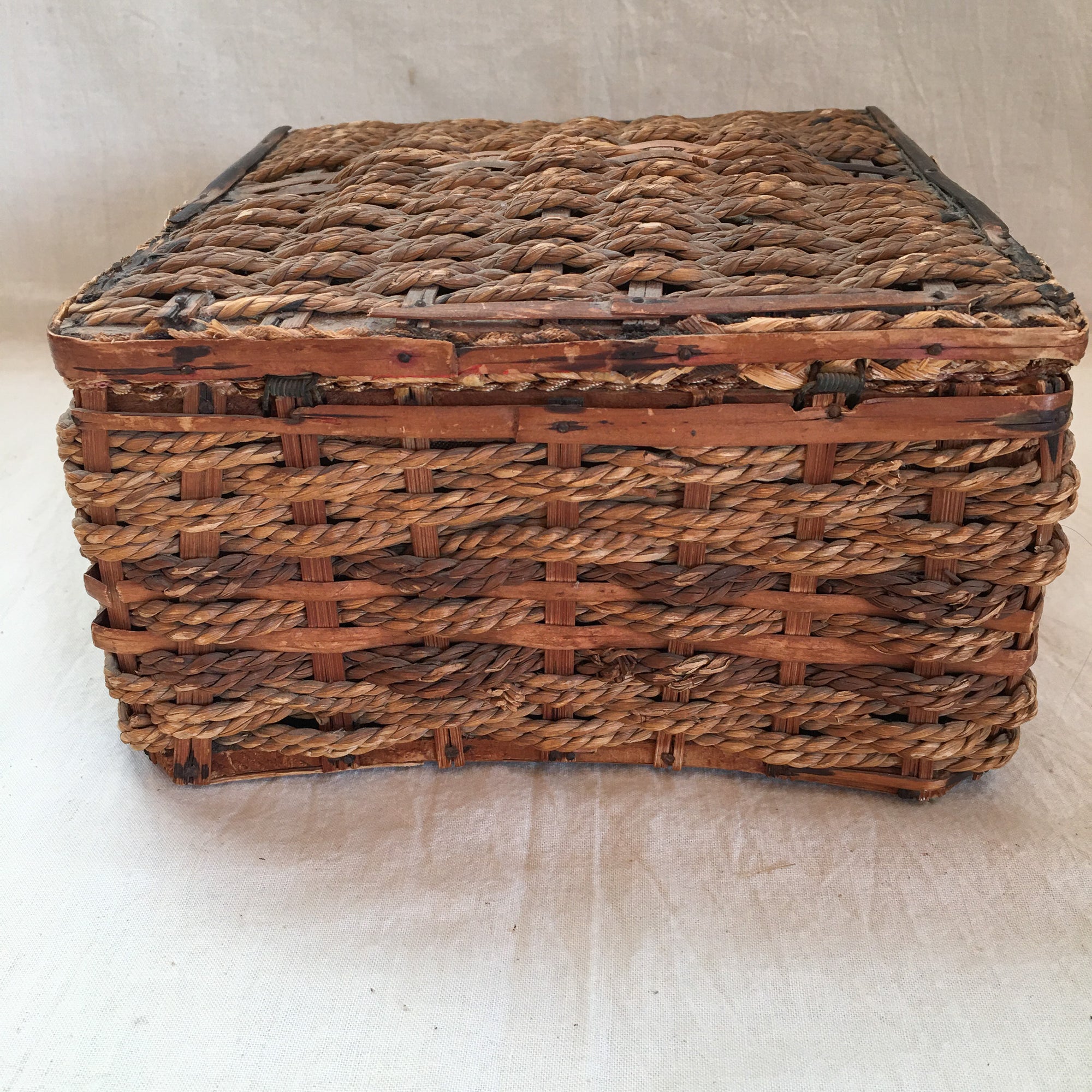 Vintage Sewing Basket with Contents