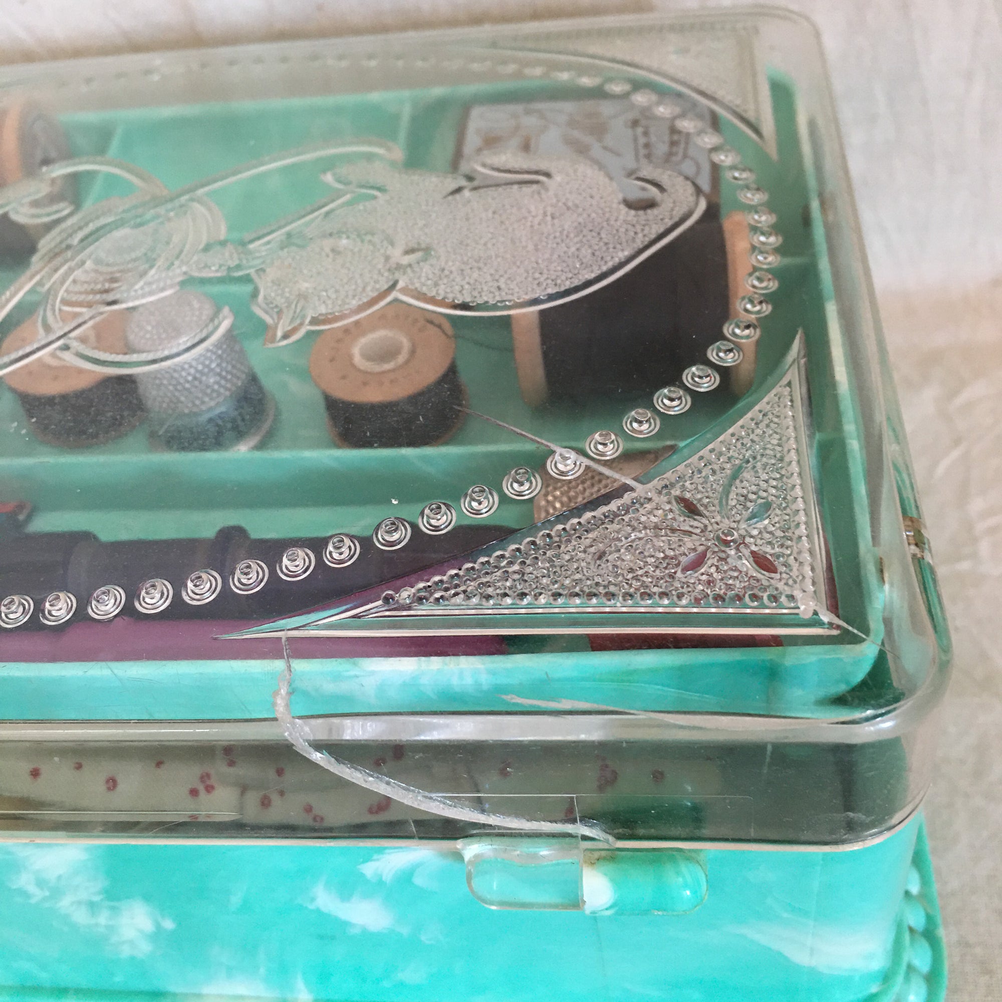 Mid Century Sewing Box with Kittens(!) Motif Includes Contents