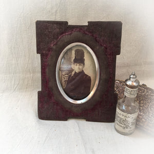 1880-1900 Victorian Era Photo in Velvet Frame