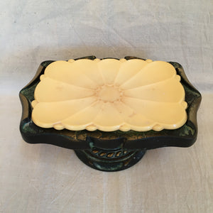 Vintage Amerock Carriage House Pedestal Soap Dish