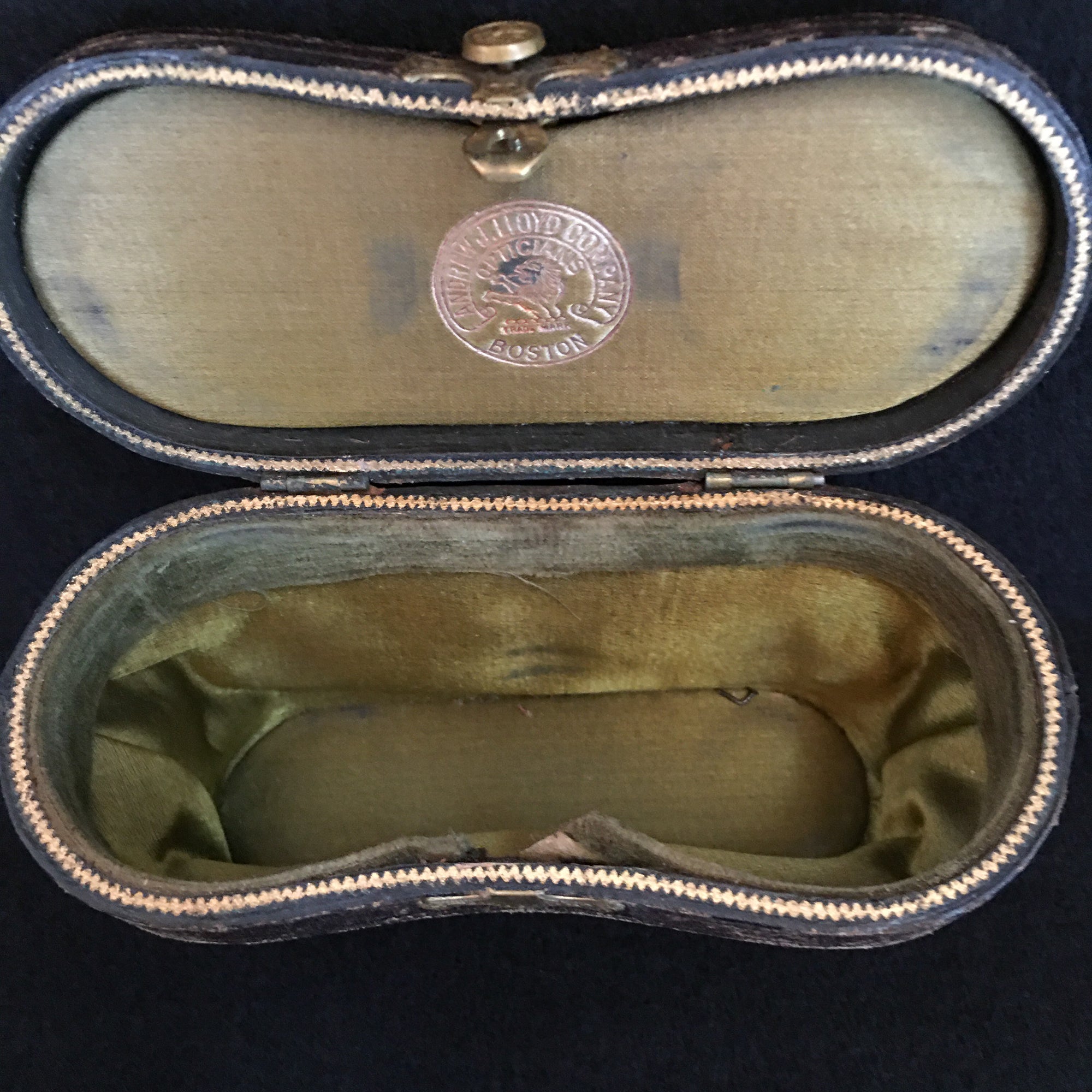 1880 - 1920 Lemaire Paris Opera Glasses, Pink Mother of Pearl with Leather and Silk Case