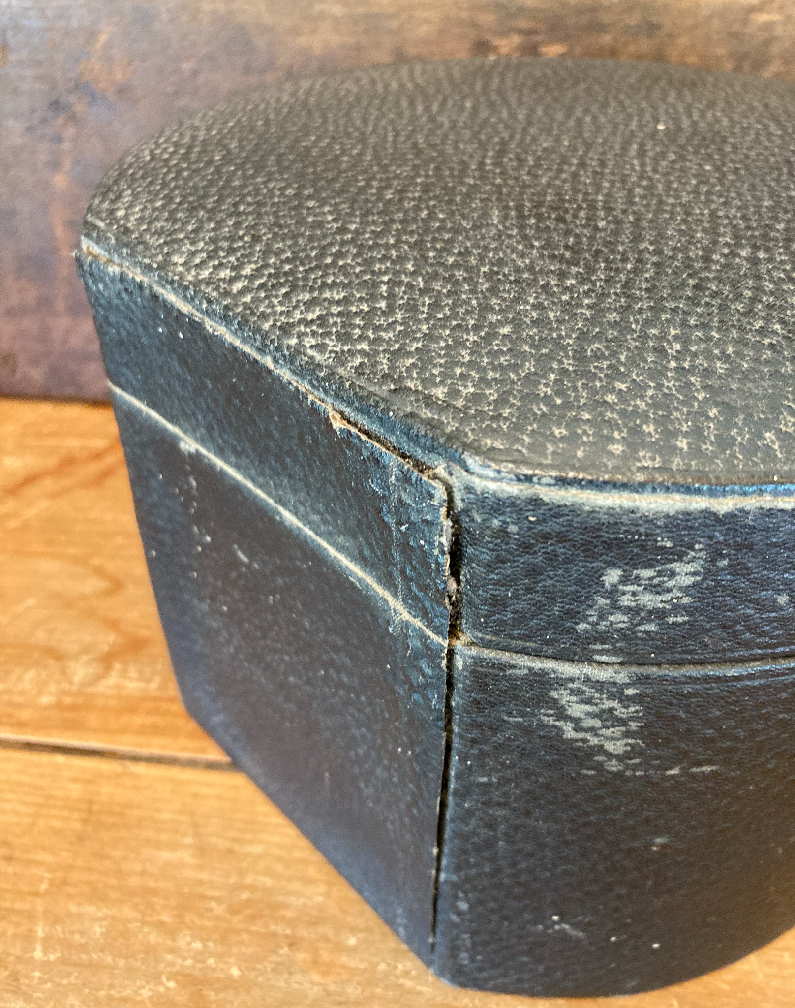 Victorian Era Leather Collar Box with Collars and New Old Stock in Original Box Dante Cuffs