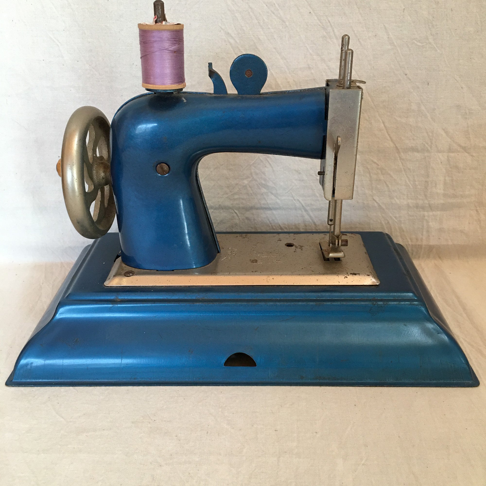 Casige Toy Sewing Machine – Made in Germany, British Zone (1945–1950)