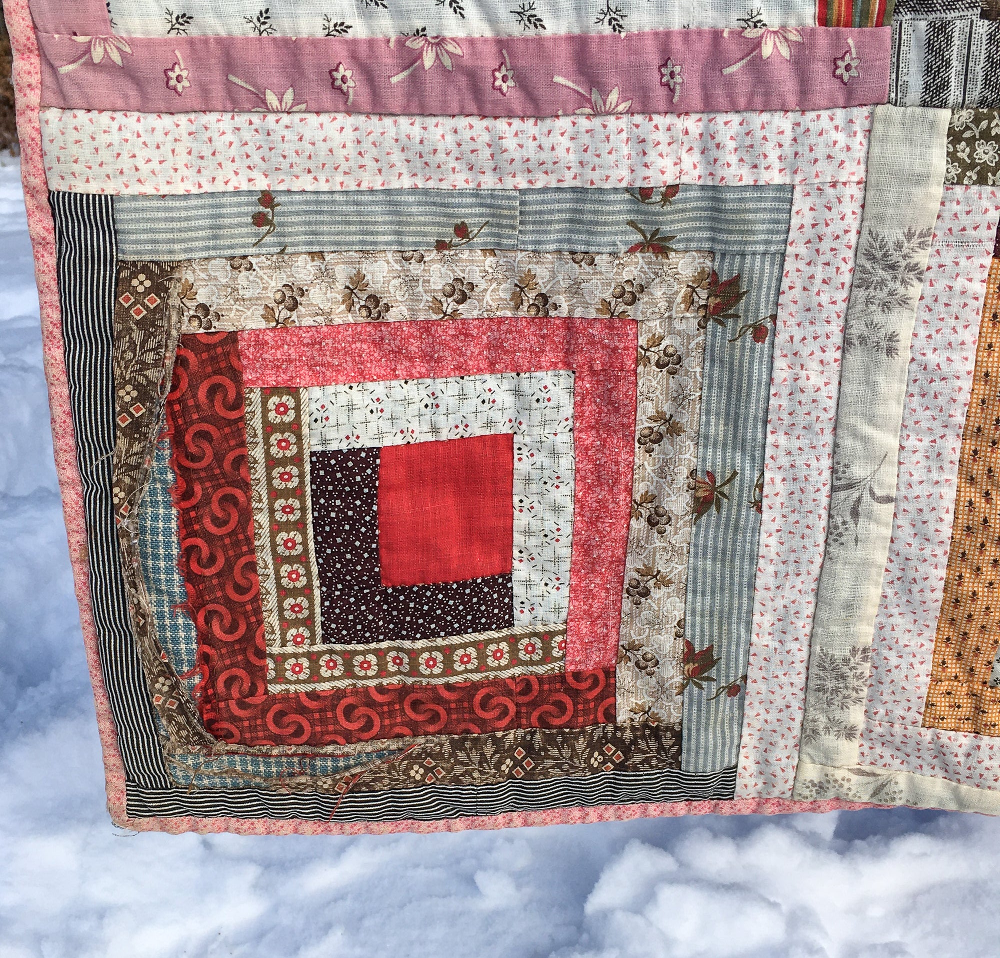 Antique Log Cabin Quilt – Hand-Stitched, Early 20th Century