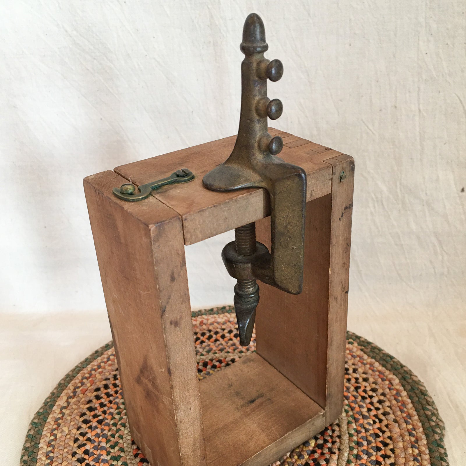 19th Century Sewing Clamp – Thread Guide or Yarn Holder