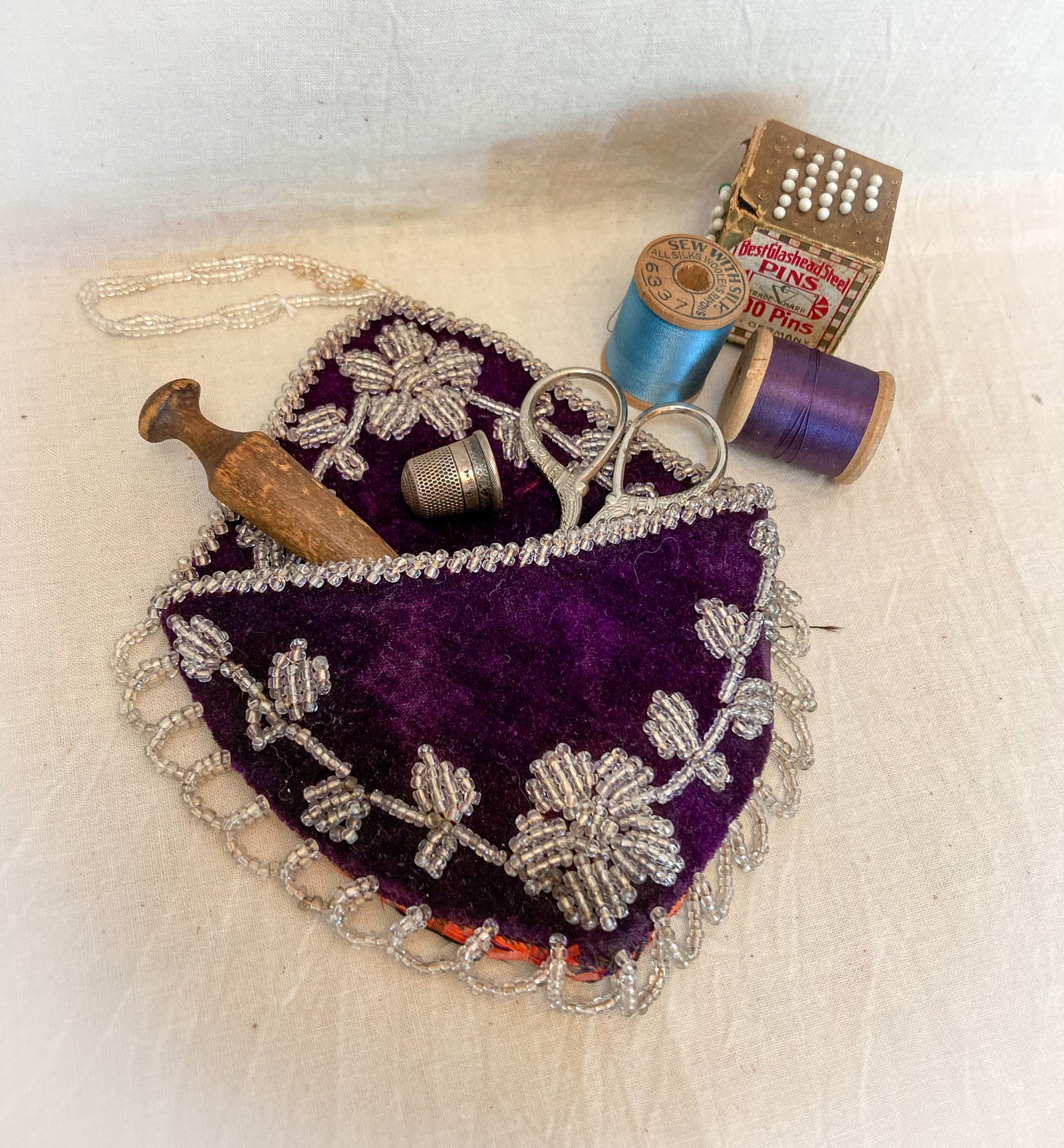 beaded velvet wall pocket, native american beaded wall pocket