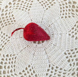 Late 19th to Early 20th Century Antique Strawberry Emery Set