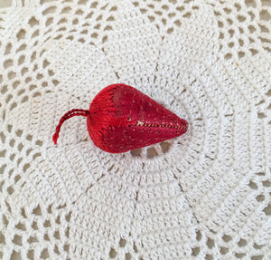 Late 19th to Early 20th Century Antique Strawberry Emery Set