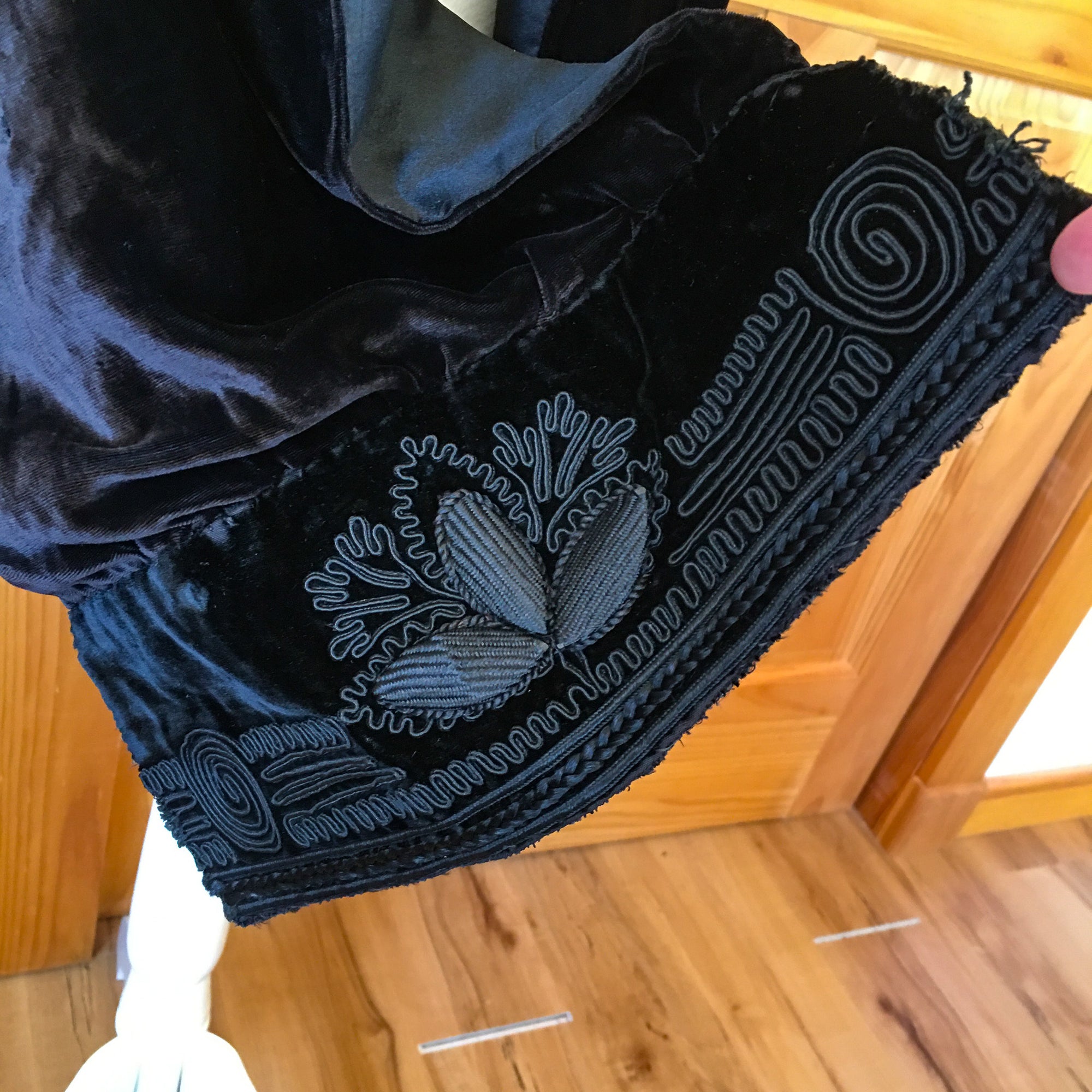Antique Late Victorian Velvet Shawl – Embroidered Ends, Pieced Salvage Work, 37x17