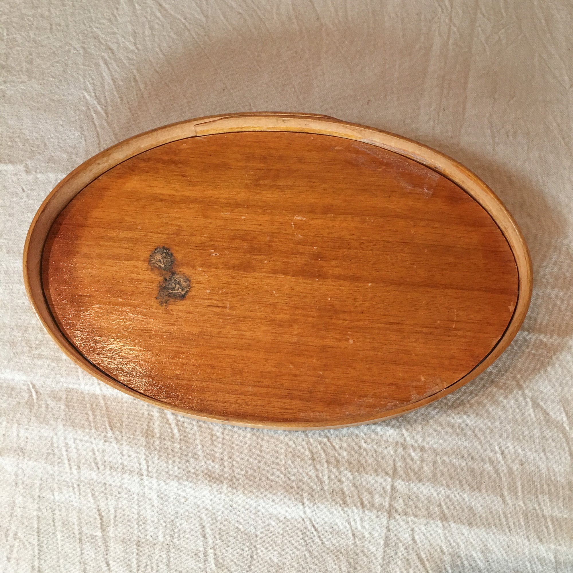 1930's - 1940's Shaker Sewing Carrier – Floral Appliqué Lid, Silk Lined