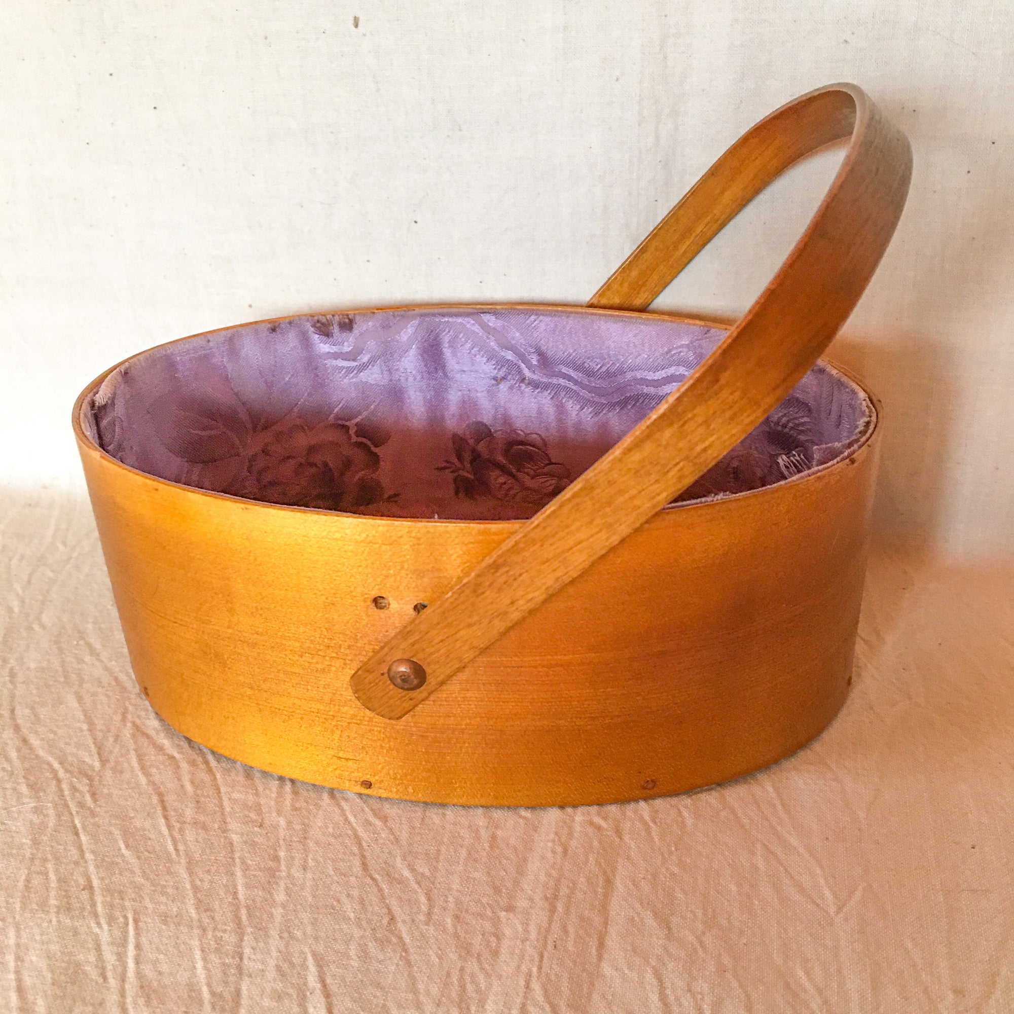 1930's - 1940's Shaker Sewing Carrier – Floral Appliqué Lid, Silk Lined