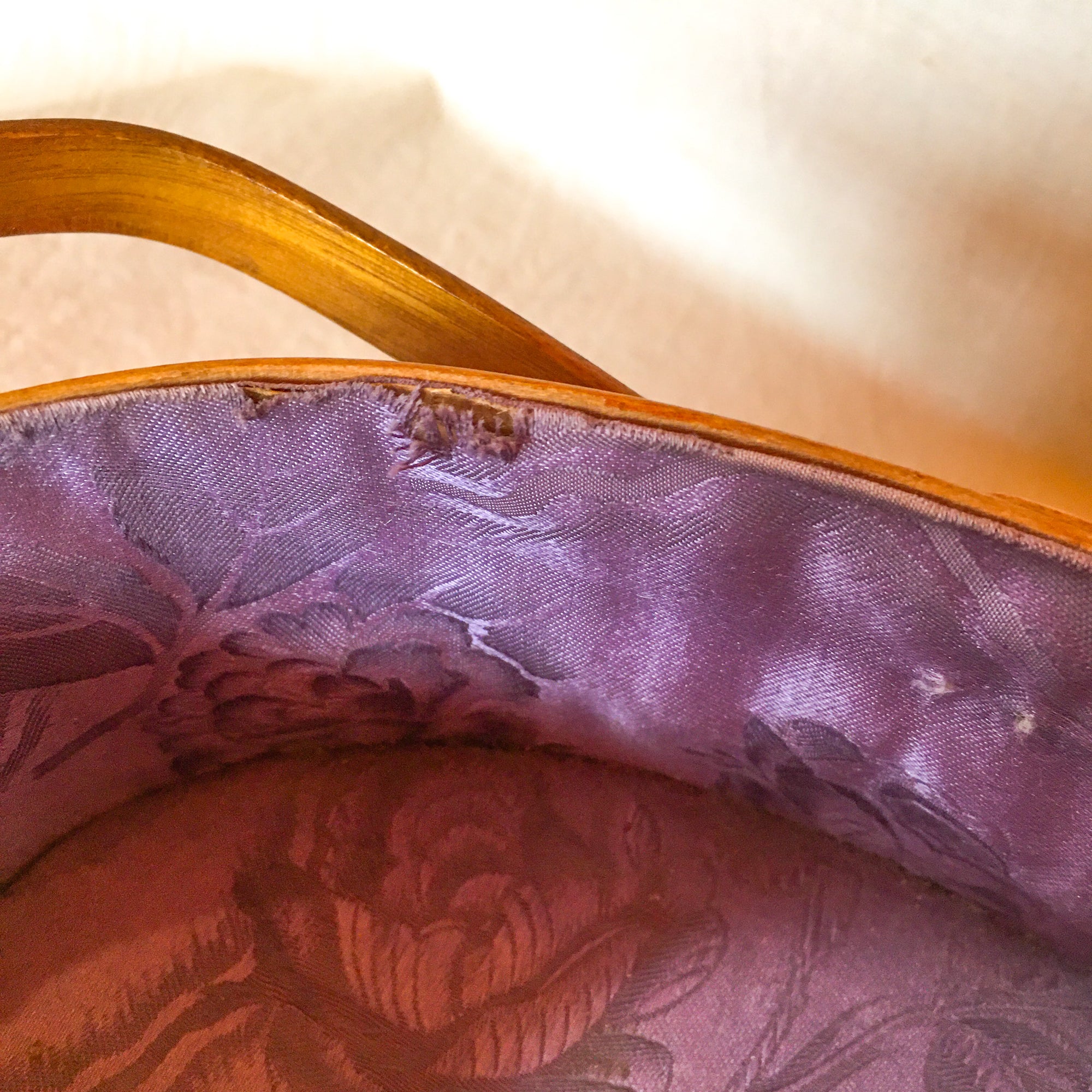 1930's - 1940's Shaker Sewing Carrier – Floral Appliqué Lid, Silk Lined