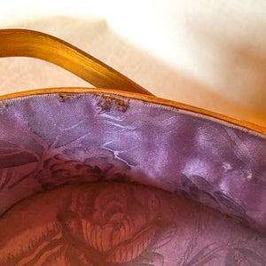 1930's - 1940's Shaker Sewing Carrier – Floral Appliqué Lid, Silk Lined