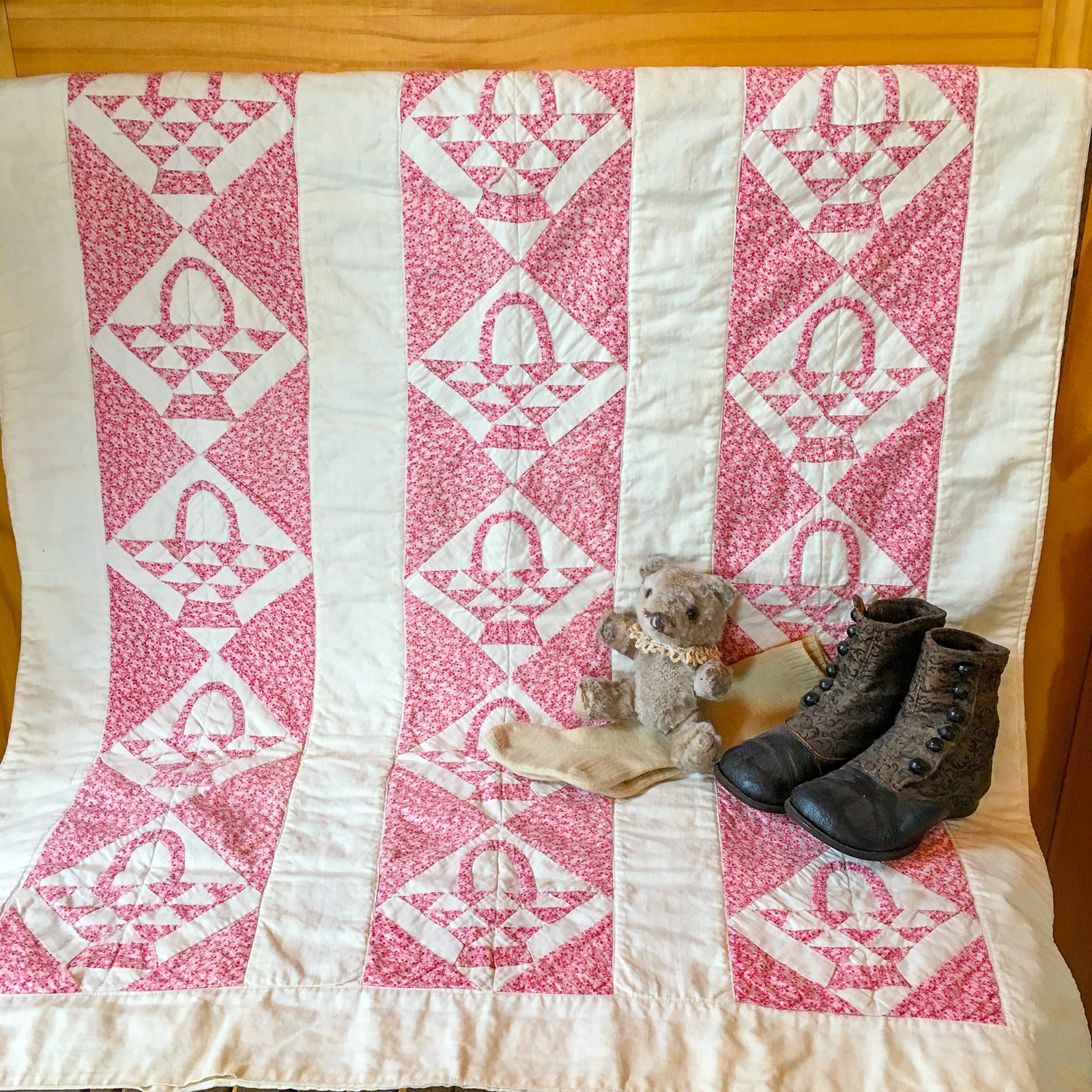 1930s–40s Pink & White Basket Quilt – Hand Stitched, 29" x 23.5"