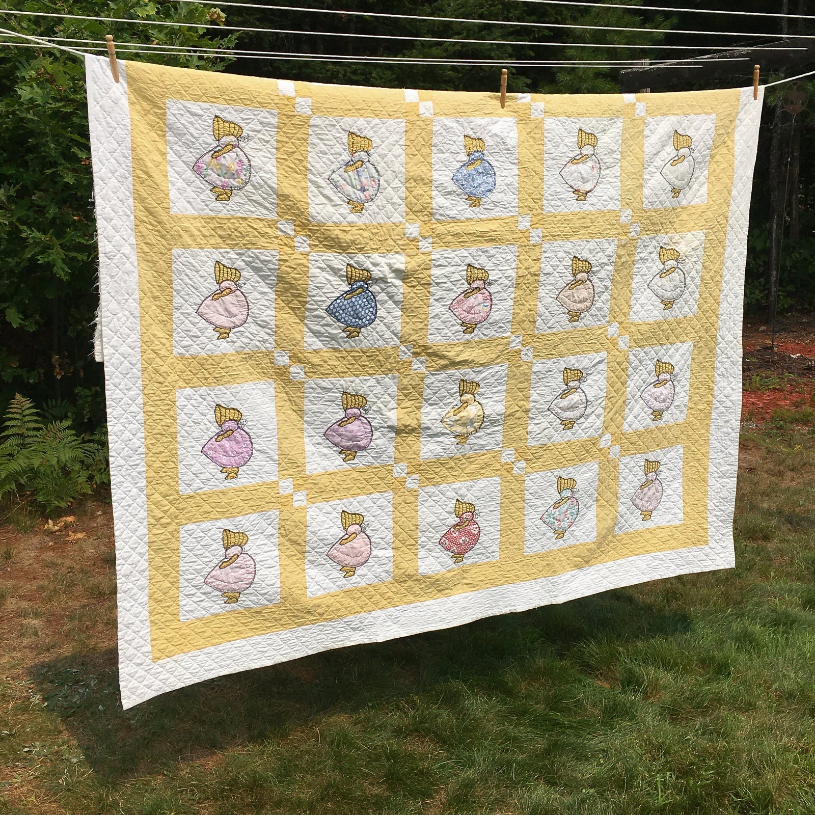 Vintage 1940s-50s Sunbonnet Sue Quilt – 73x82, Hand Quilted Cotton – Twin or Full Coverlet