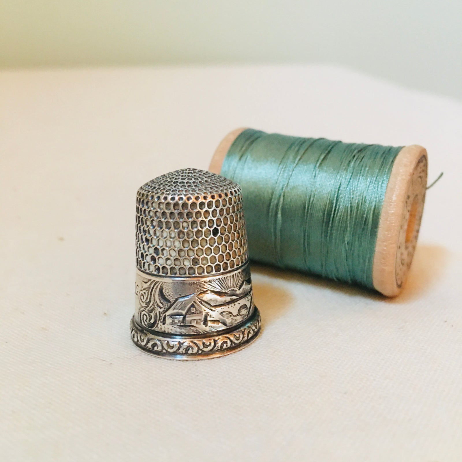 Simons Bros sterling silver thimble