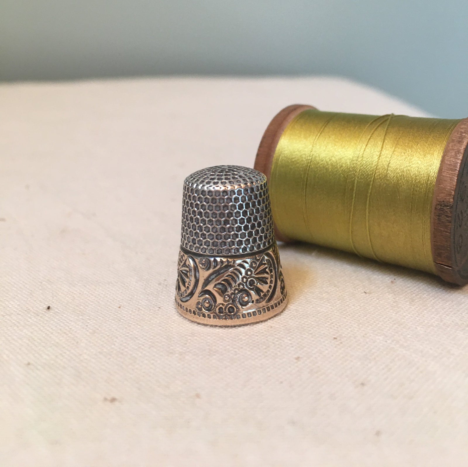 Ketcham & McDougall Thimble, Sterling Silver with Gold Band, Size 6 (#6)