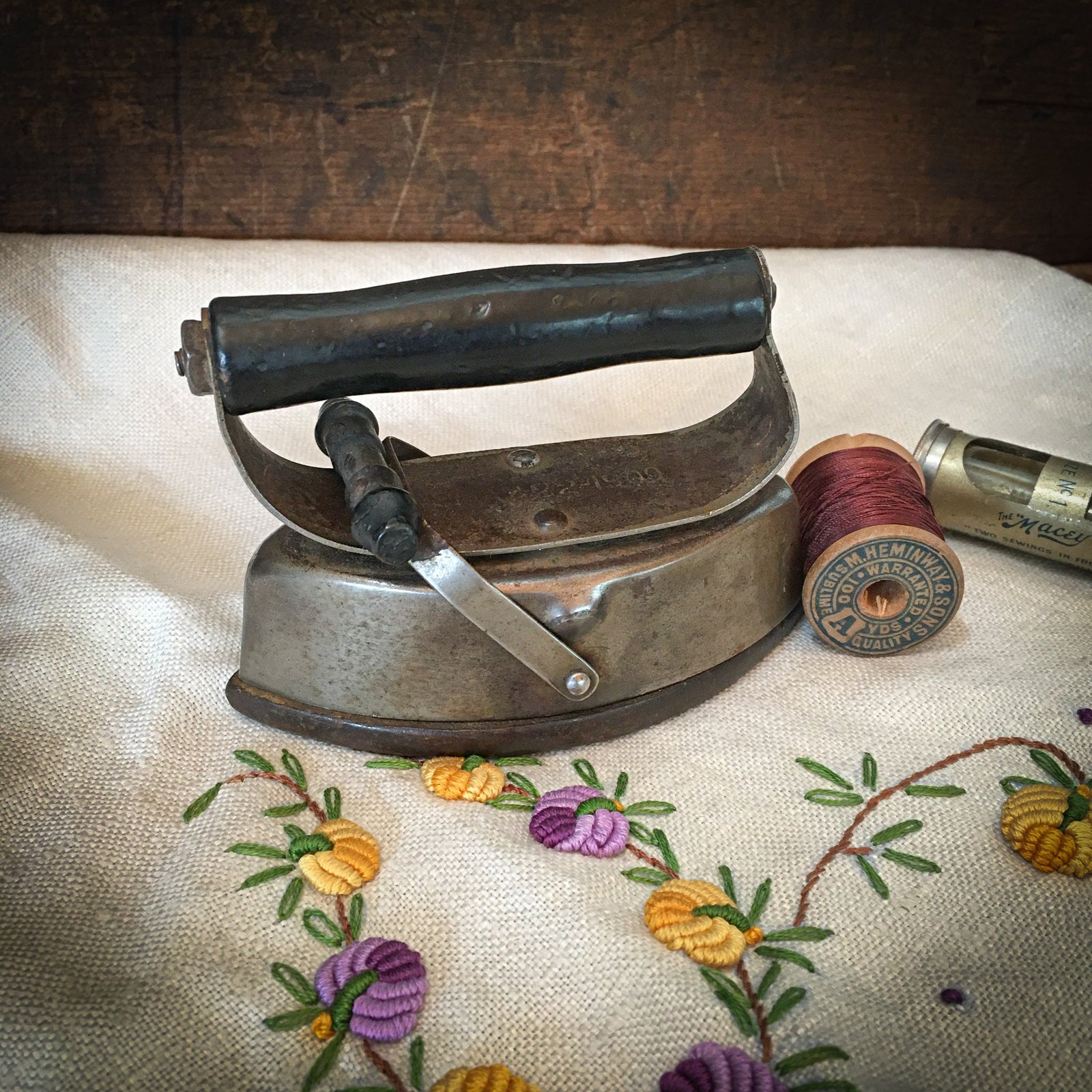 Early 1900’s Tiny Sad Iron with Removable Handle