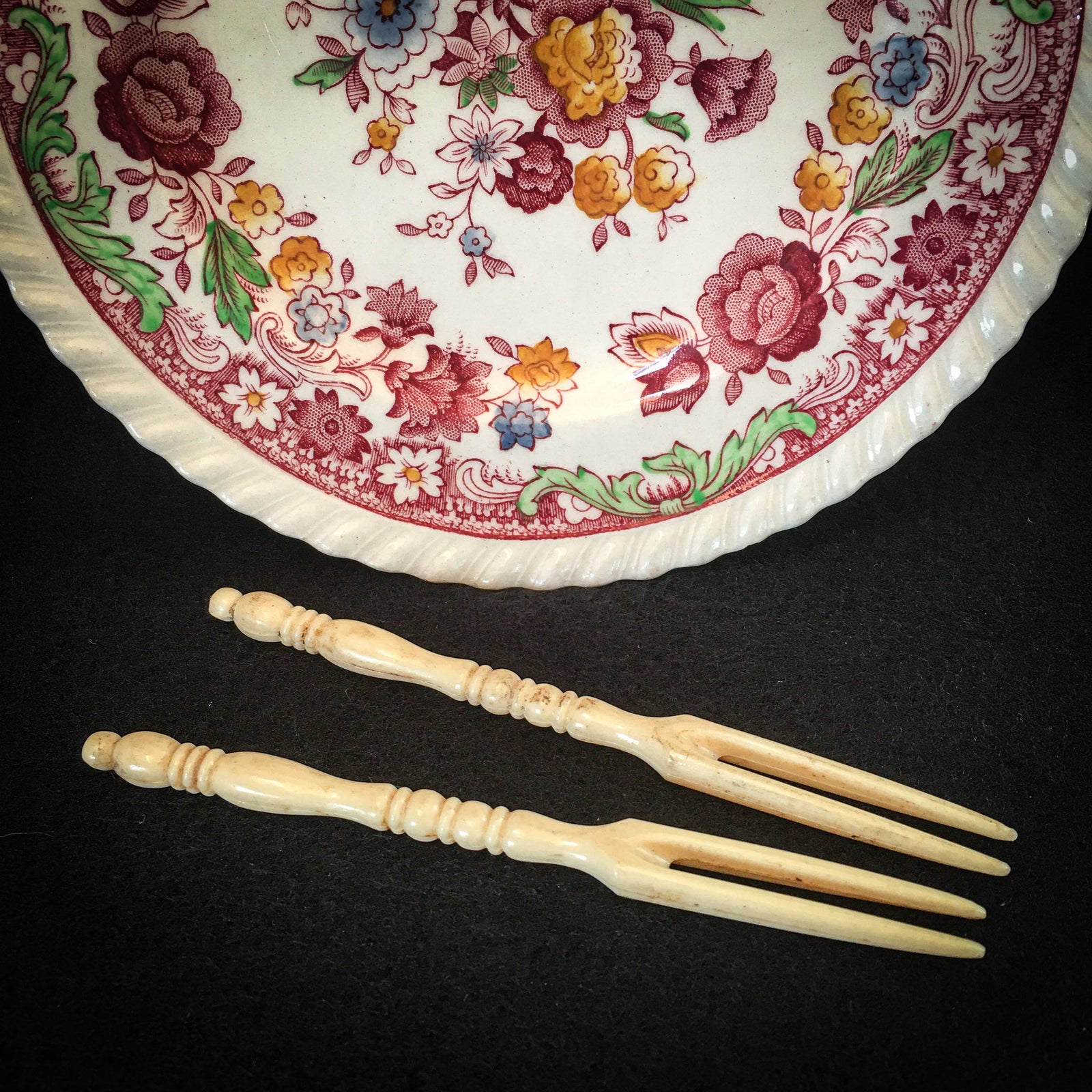 Early Bakelite or Ivoroyd Double Pronged Utensils