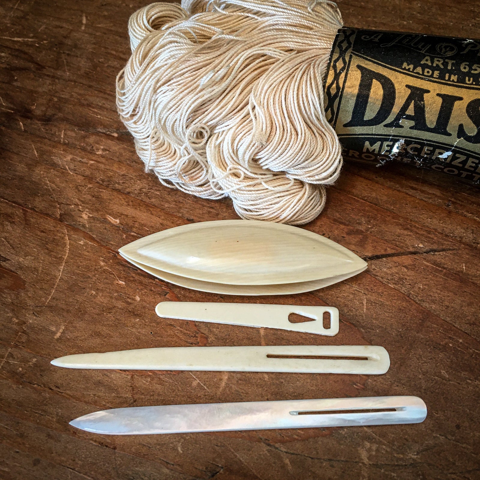 Vintage Tatting Shuttle and 3 Bodkins, Bakelite and Mother of Pearl
