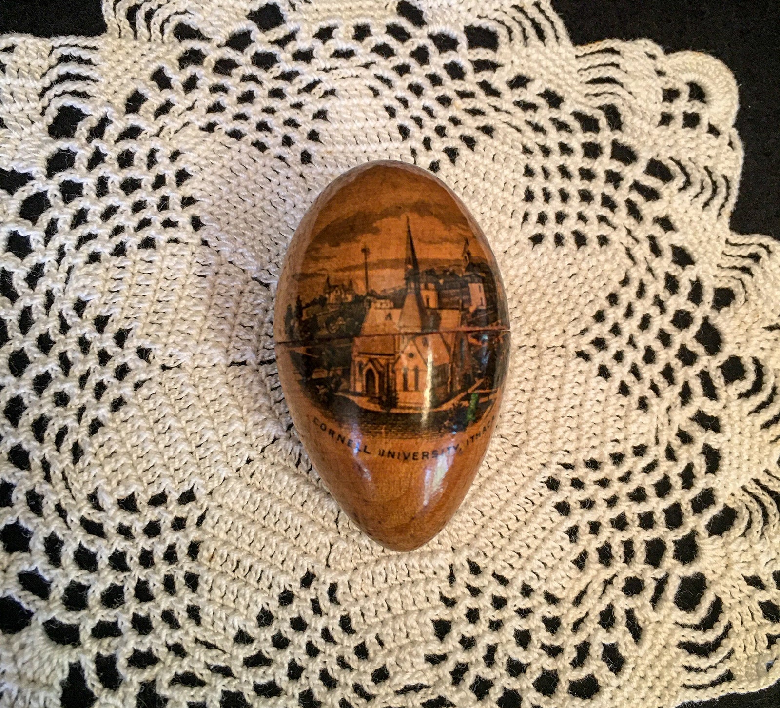 1880’s – 1910’s Mauchline Ware Small Sewing Egg with Thread