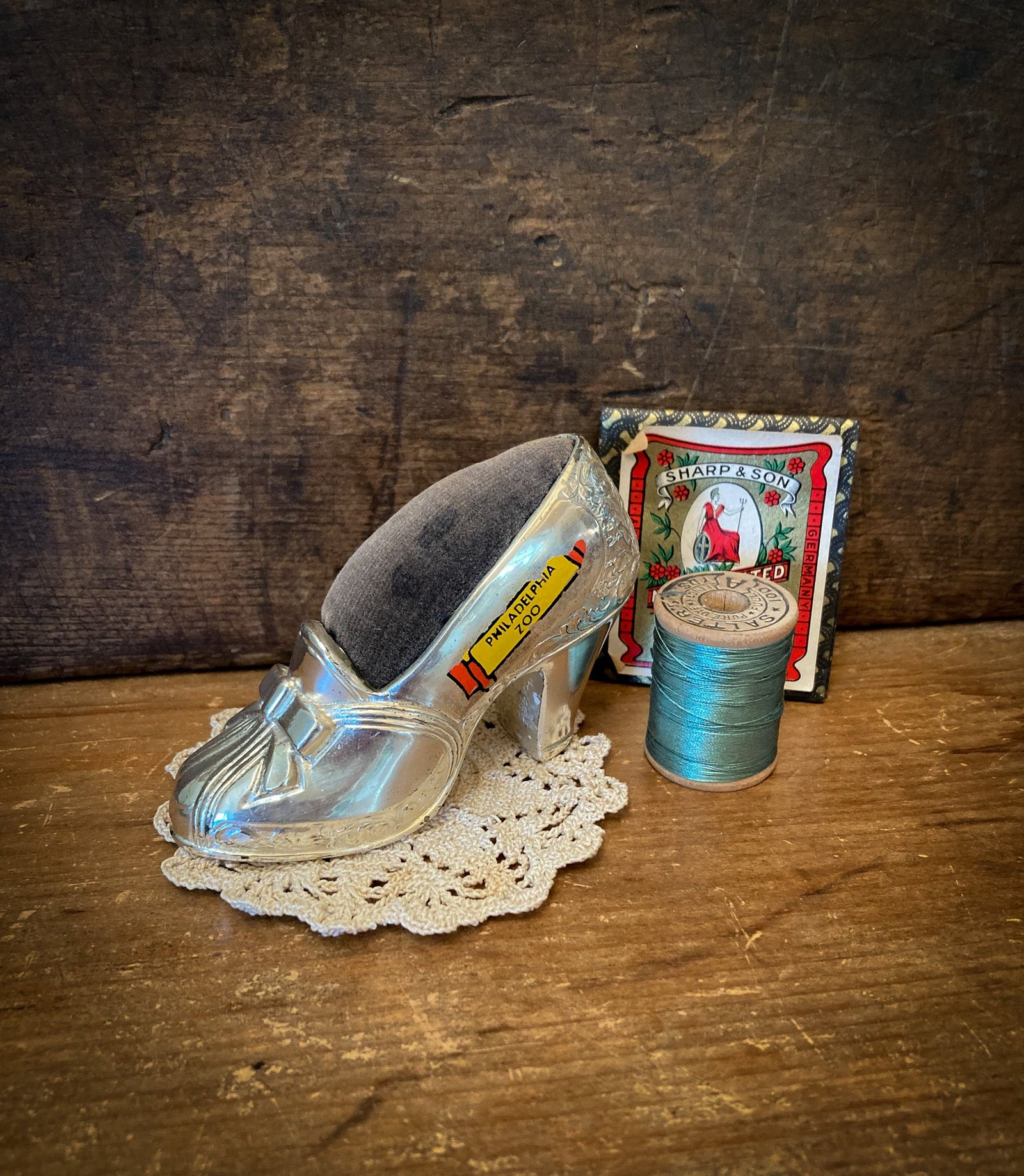 Mid Century Shoe Pin Cushion, Souvenir of Philadelphia Zoo