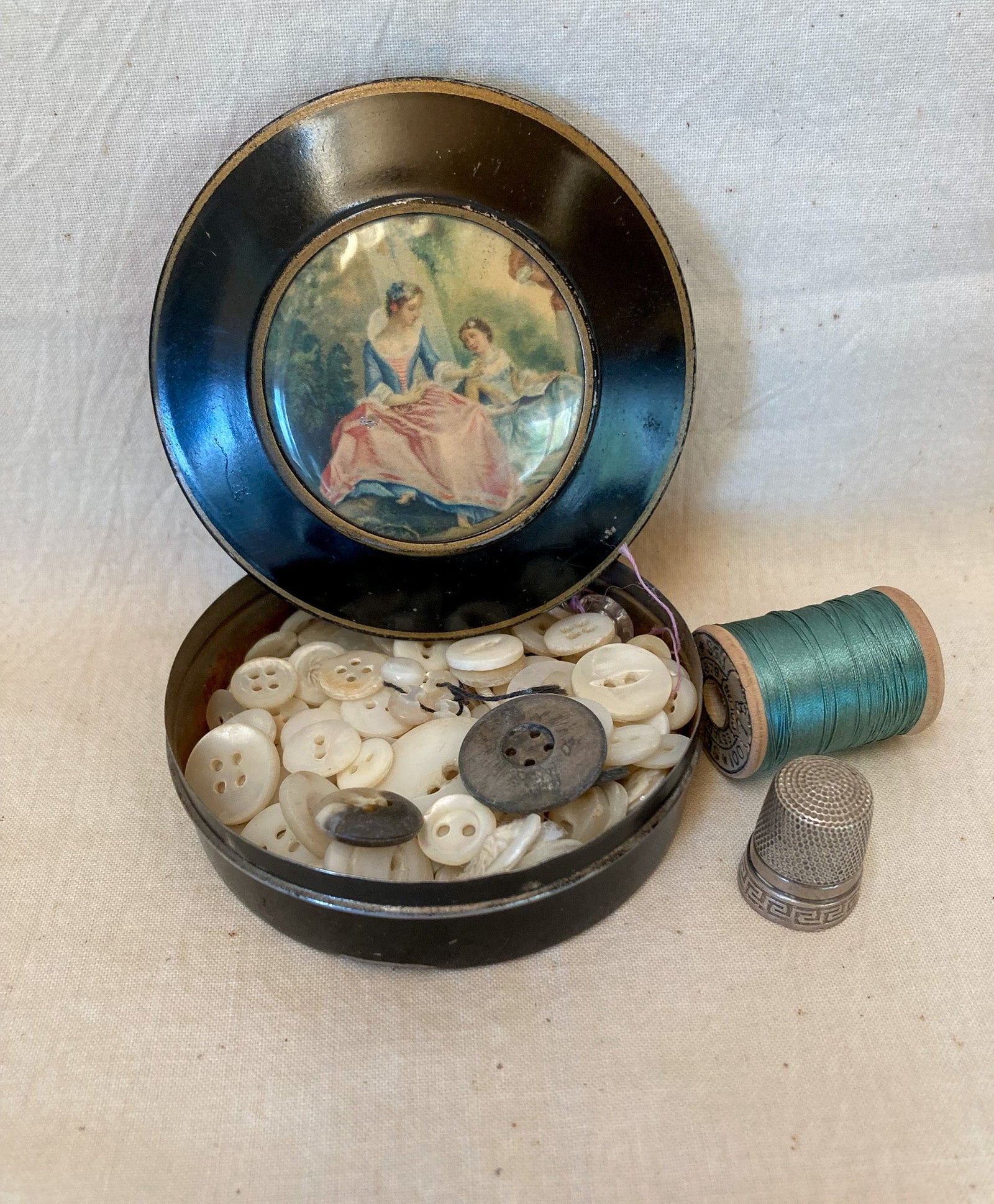 1920’s – 1930’s Powder Tin/Vanity Box with Buttons