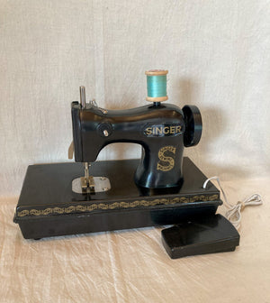 1960’s Singer Toy Sewing Machine