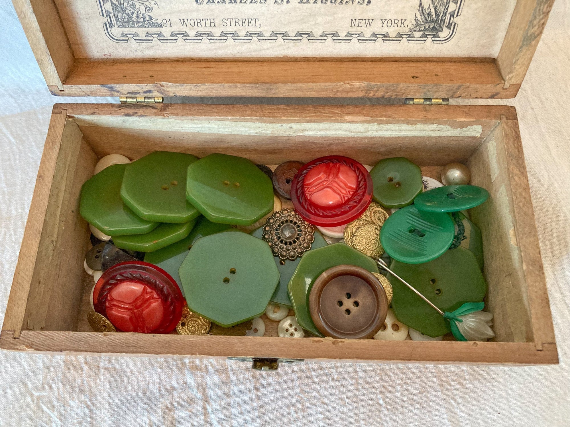 Early 1900’s Higgins Toilet Soap Box with Assorted Buttons