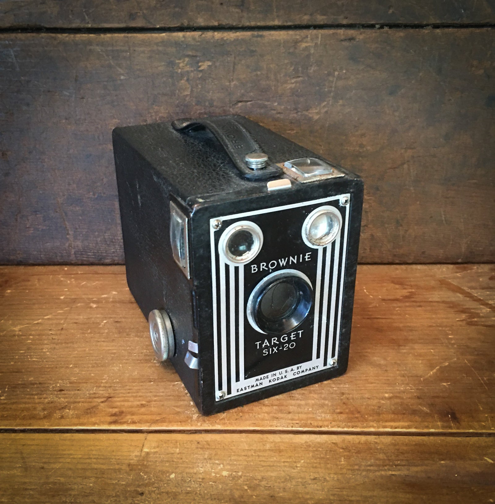 1946 – 1952 Brownie Target Six-20 Camera