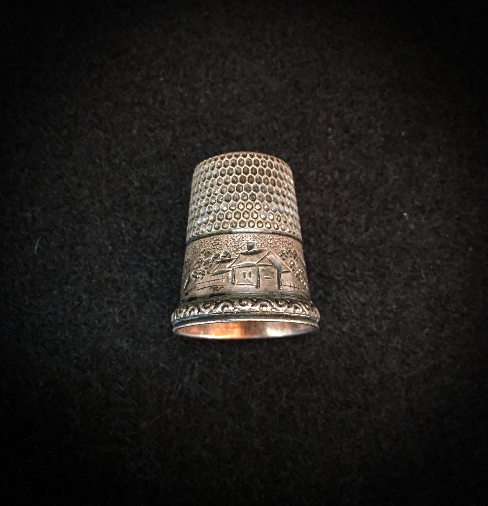 Simons Brothers Sterling Silver Thimble, Farmhouse, Size 10